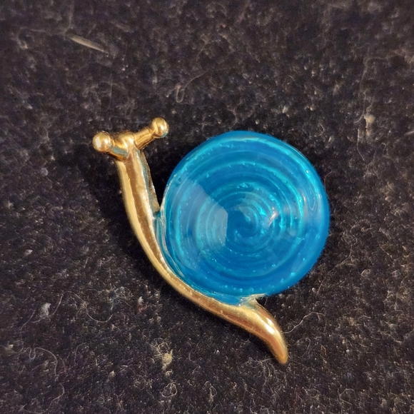 Vintage Stamped AAI Blue and Gold Snail Brooch - Picture 4 of 6